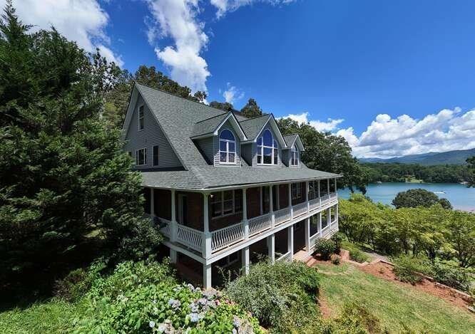 Caboose Ln, Hayesville, NC 28904