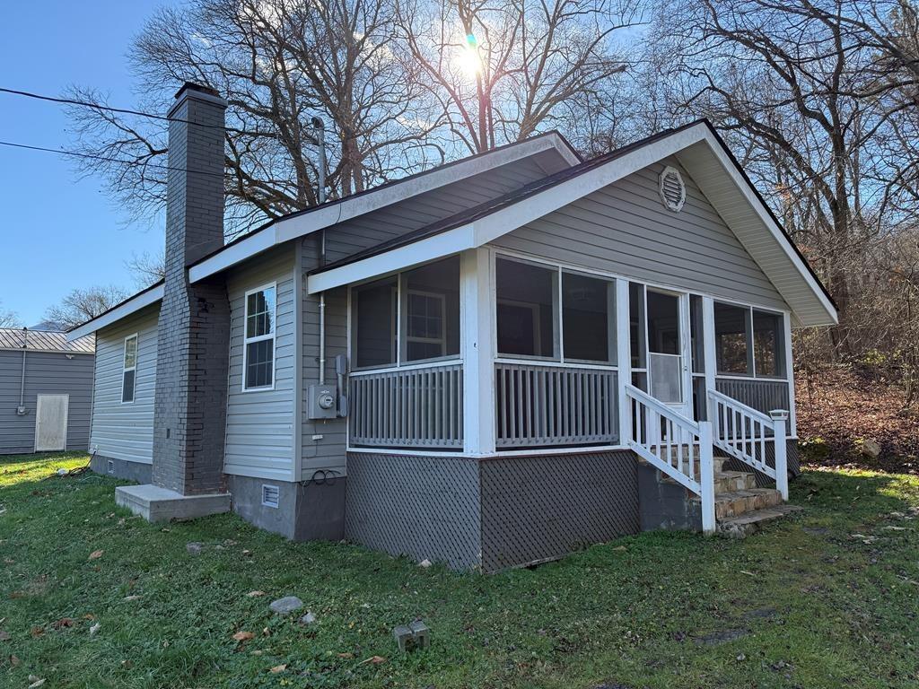 Fairview Rd, Andrews, NC 28901