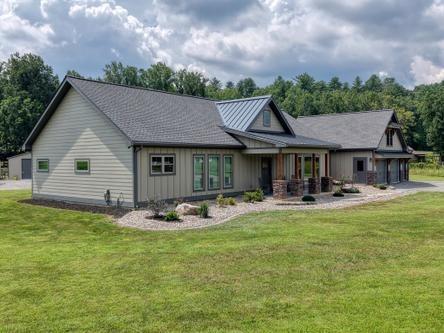 Rice Landing Ct, Hayesville, NC 28904