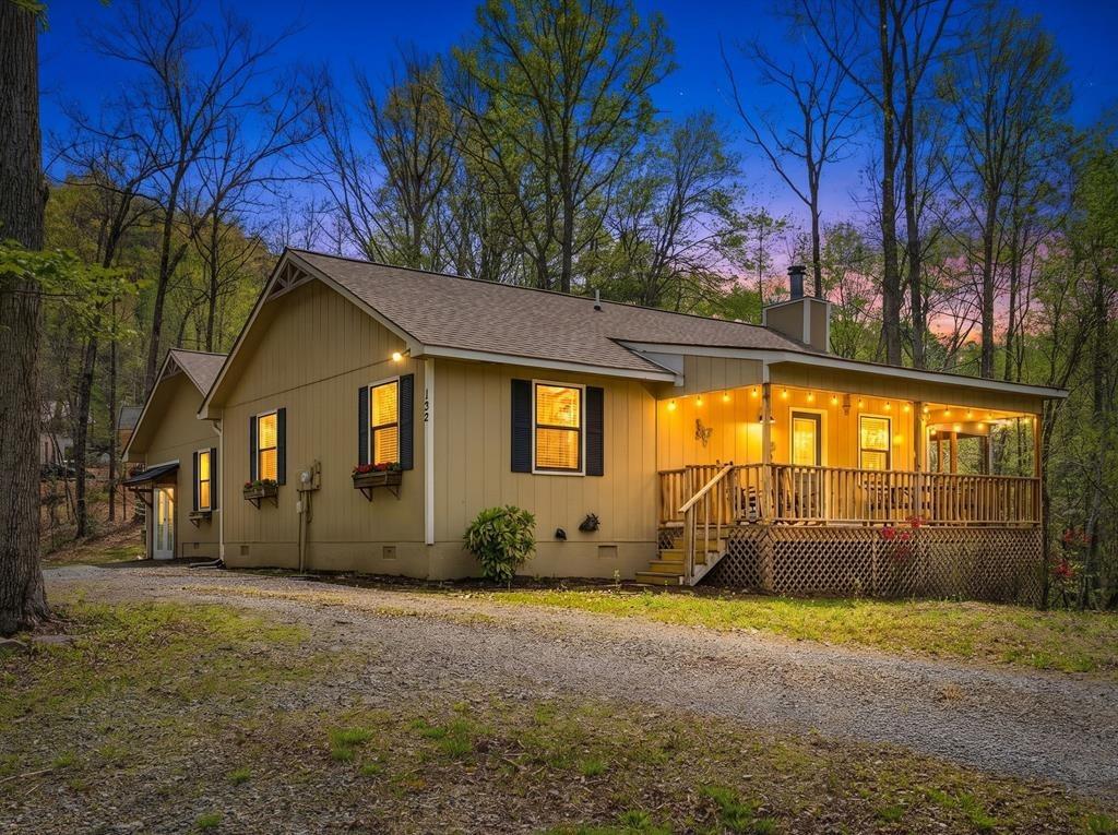 Penland Indian Trl, Hayesville, NC 28904