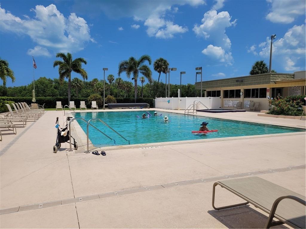 Vista Gardens Trl, Vero Beach, FL 32962