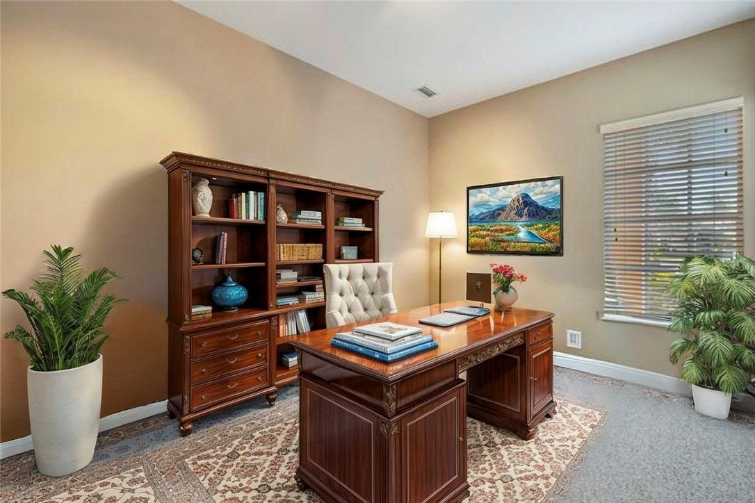 Lake Ibis Ln Sw, Vero Beach, FL 32962