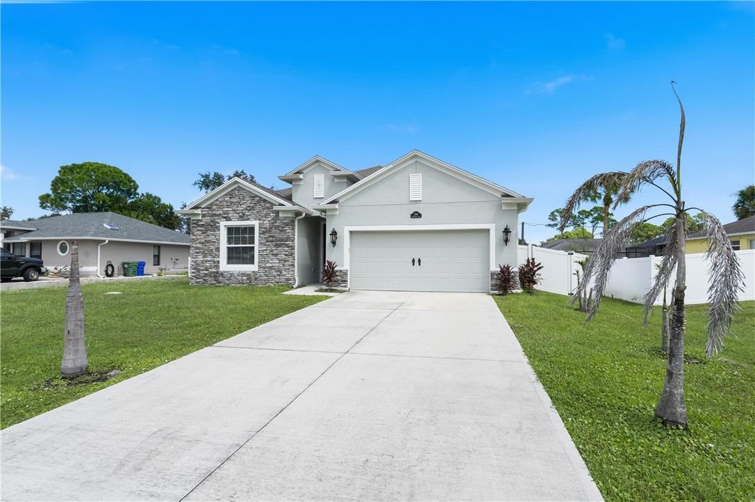 Polynesian Ln, Sebastian, FL 32958