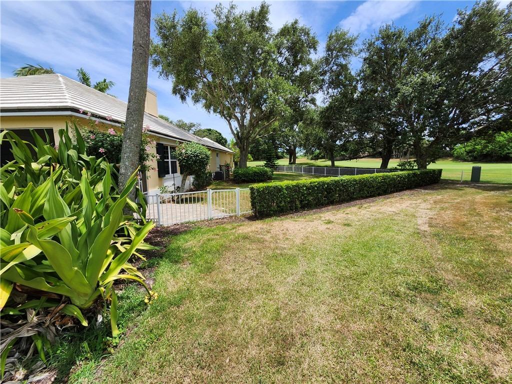 Saint Catherines Cir, Vero Beach, FL 32967