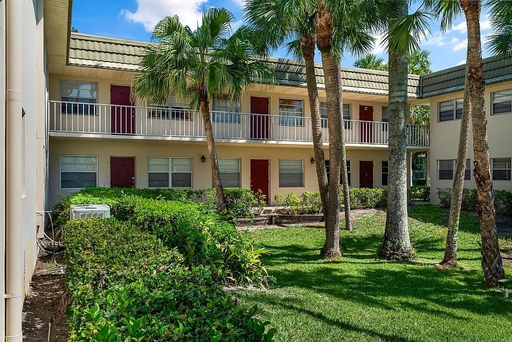 Vista Gardens Trl, Vero Beach, FL 32962
