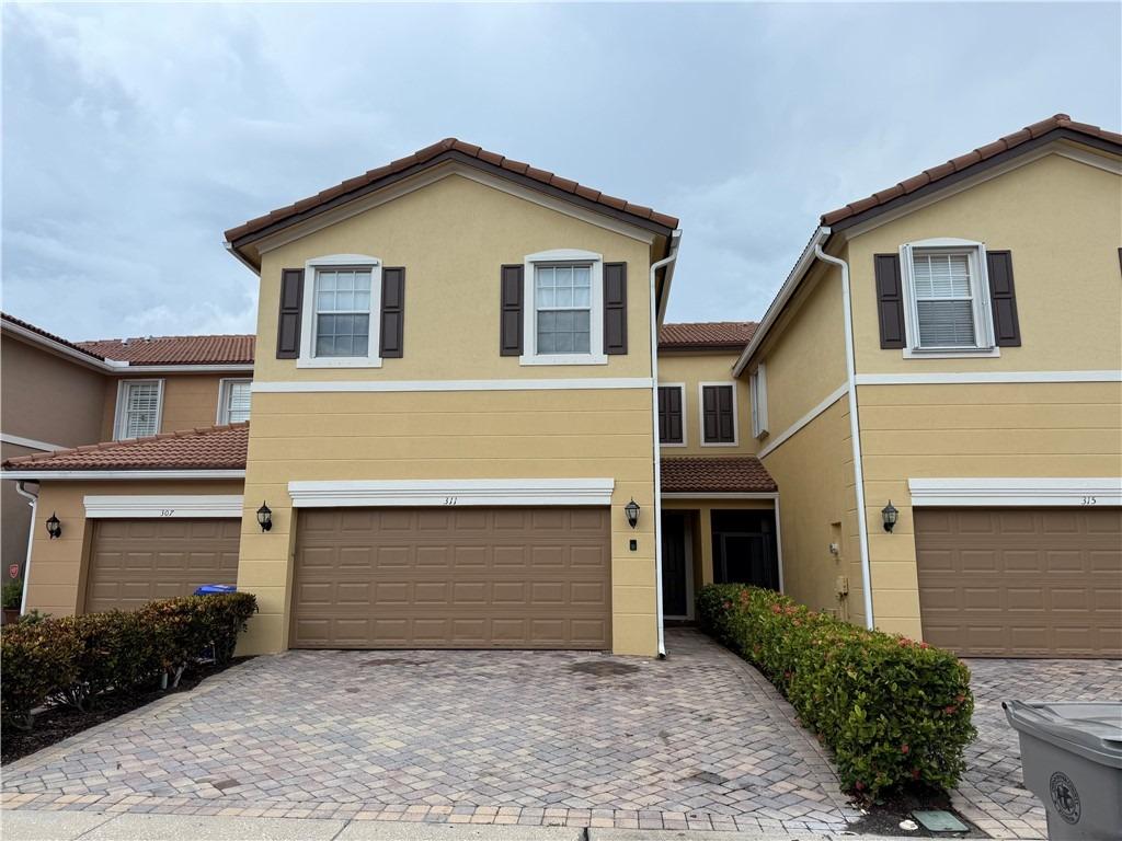 Versailles Ln, Vero Beach, FL 32960