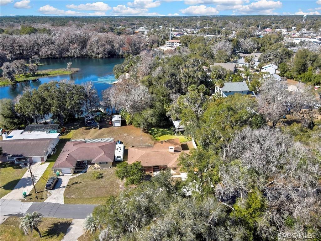 Maple St, Dunnellon, FL 34432
