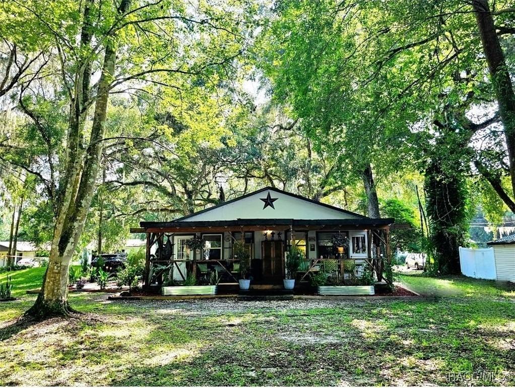 N Robin Hood Rd, Inverness, FL 34450