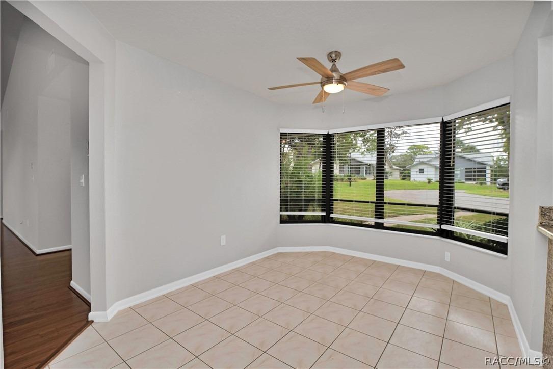 W Winged Foot Ct, Homosassa, FL 34446
