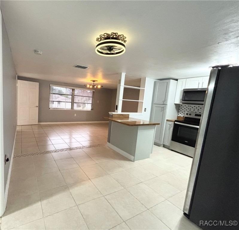 S Osceola St, Beverly Hills, FL 34465