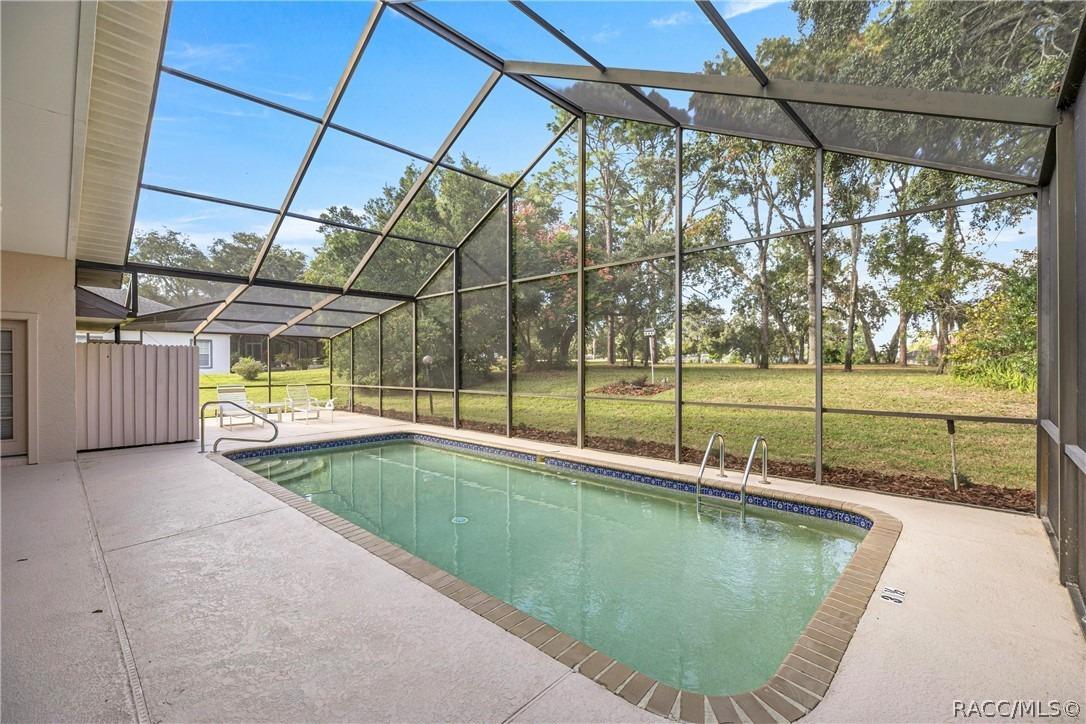 E Liberty St, Hernando, FL 34442