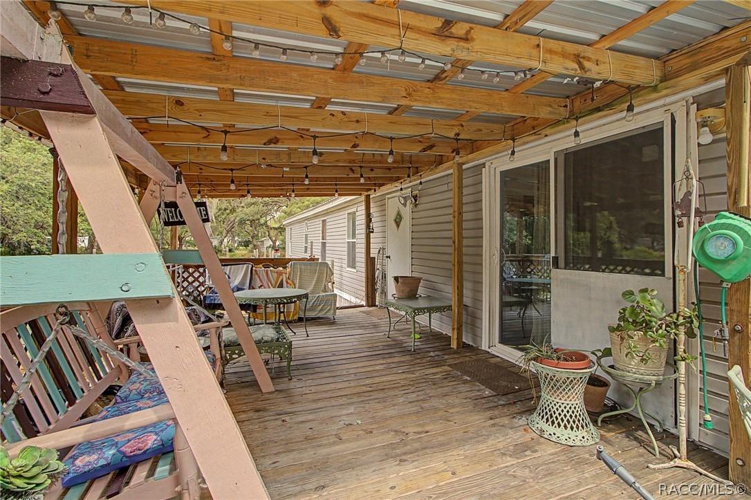 E Windsong St, Floral City, FL 34436