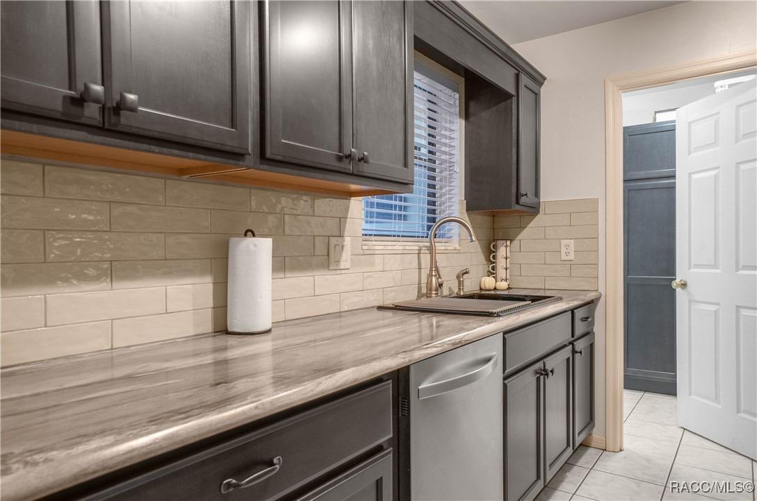 E Glassboro Ct, Hernando, FL 34442