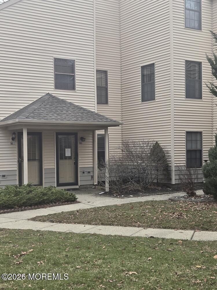 Azalea Cir, Jackson, NJ 08527