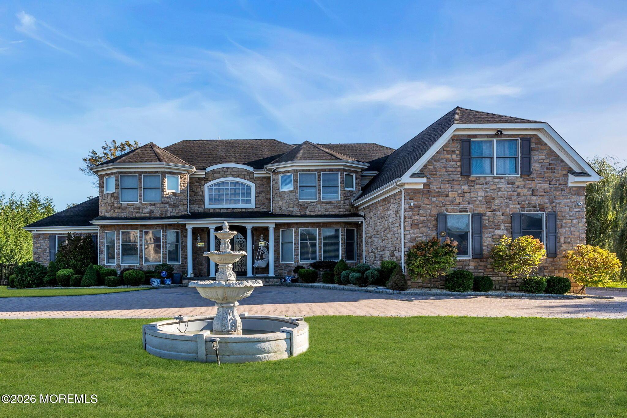 Dayna Ct, Toms River, NJ 08753