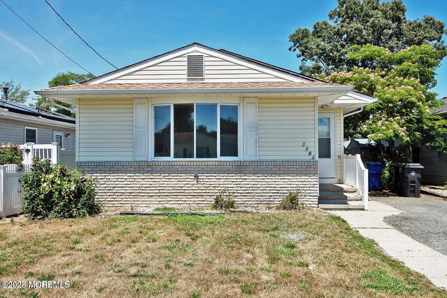 4th Ave, Toms River, NJ 08753