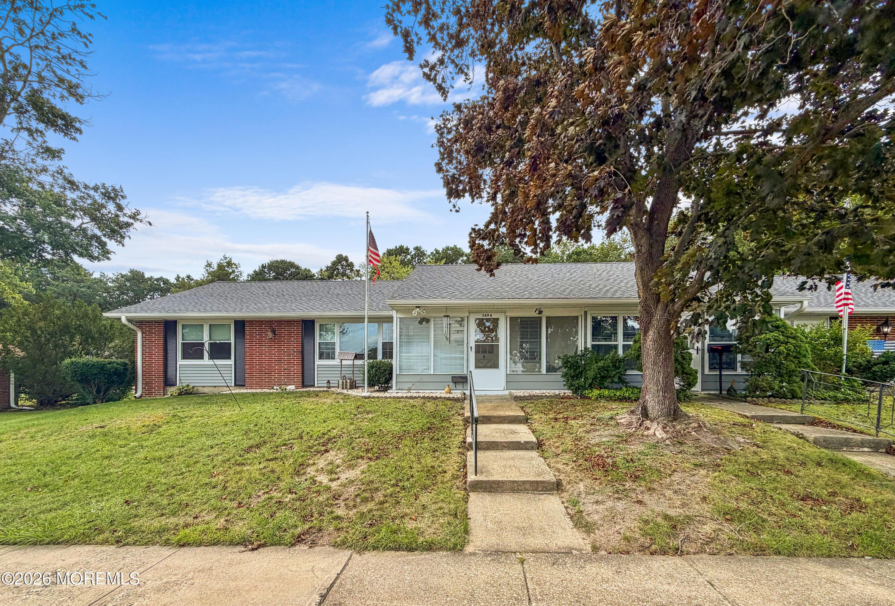 Sheffield Ct, Lakewood, NJ 08701