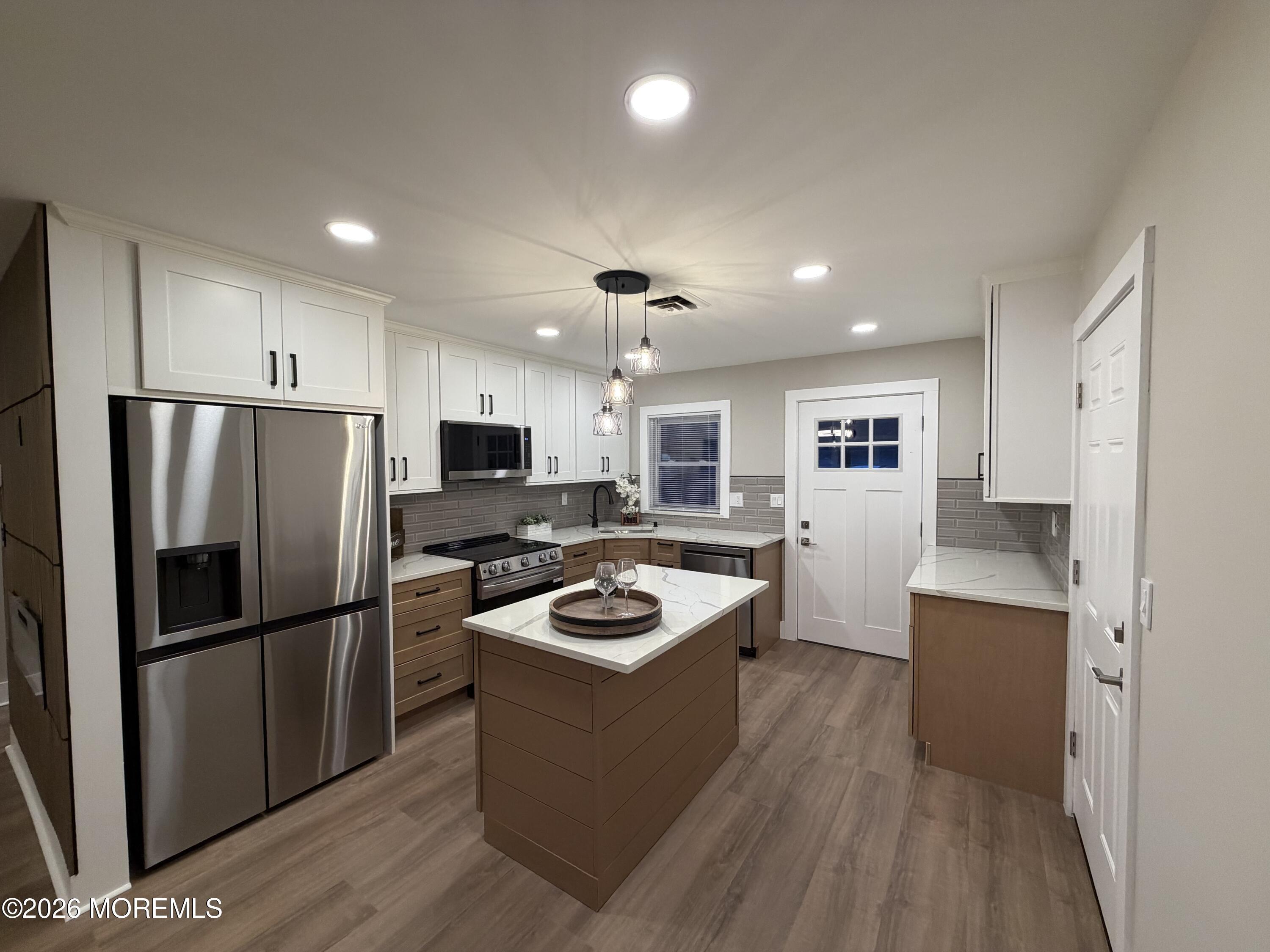 Canterbury Ct, Lakewood, NJ 08701