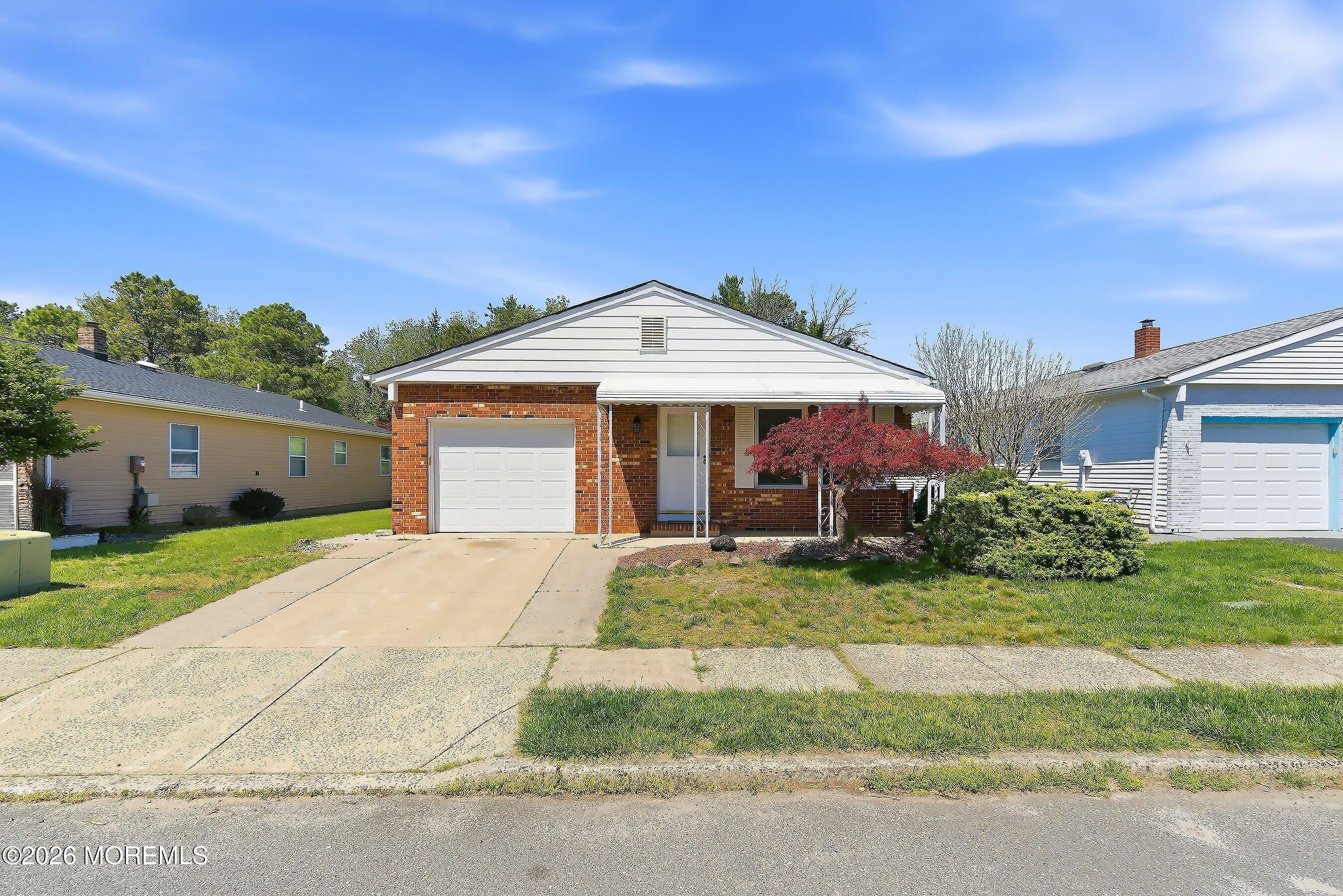 Orlando Blvd, Toms River, NJ 08757