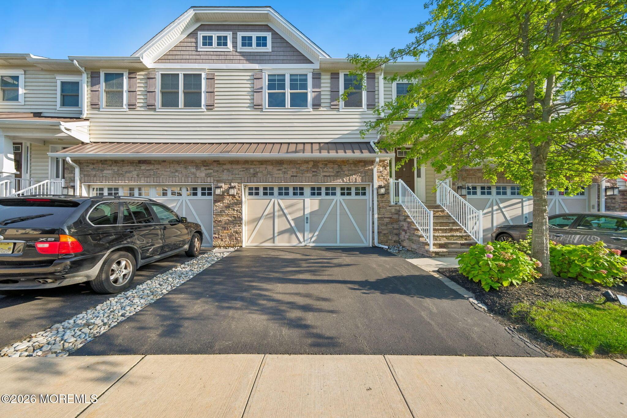Eckert Dr, Lincroft, NJ 07738