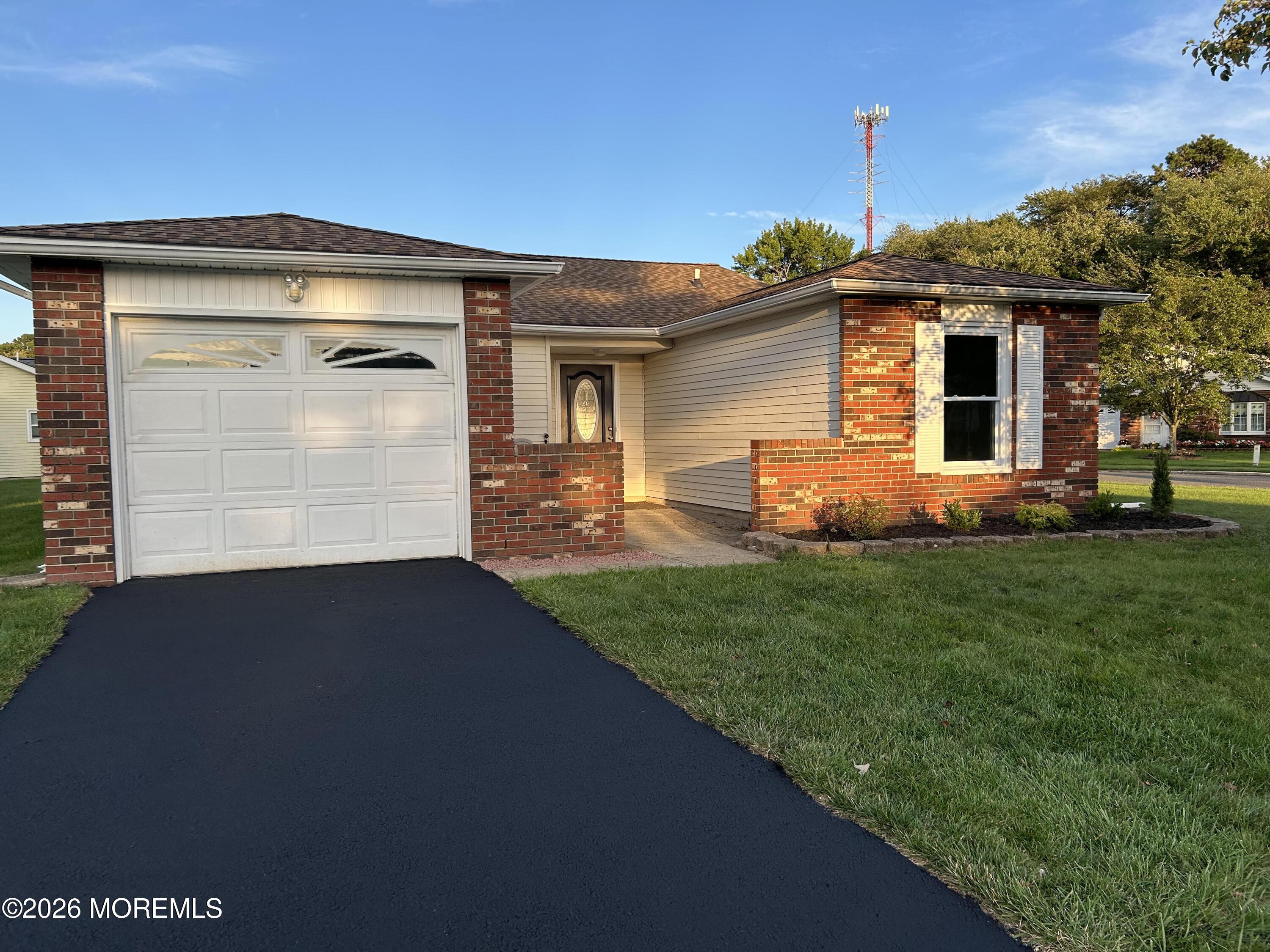 Everest Dr S, Brick, NJ 08724