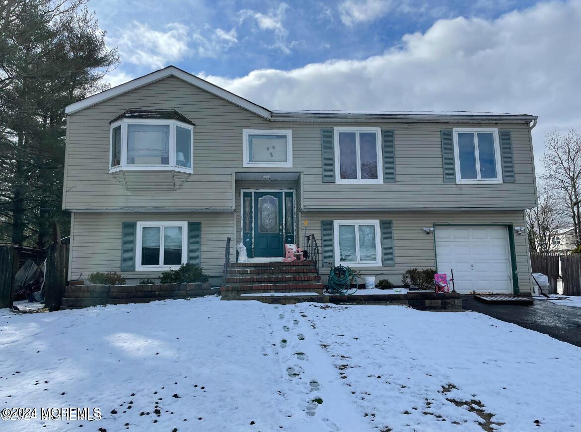 Medina Rd, Lakewood, NJ 08701