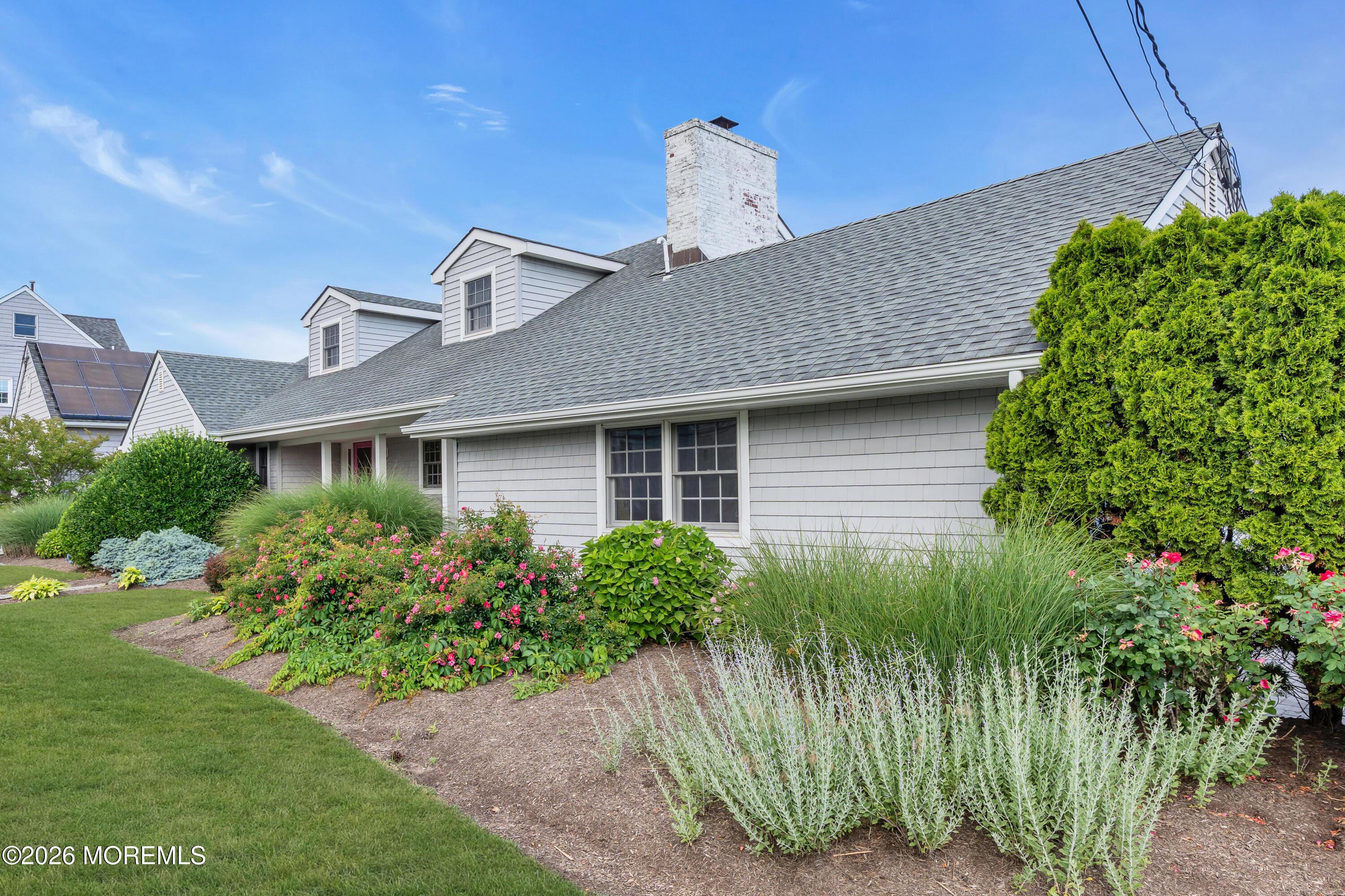 Ocean Ave, Mantoloking, NJ 08738
