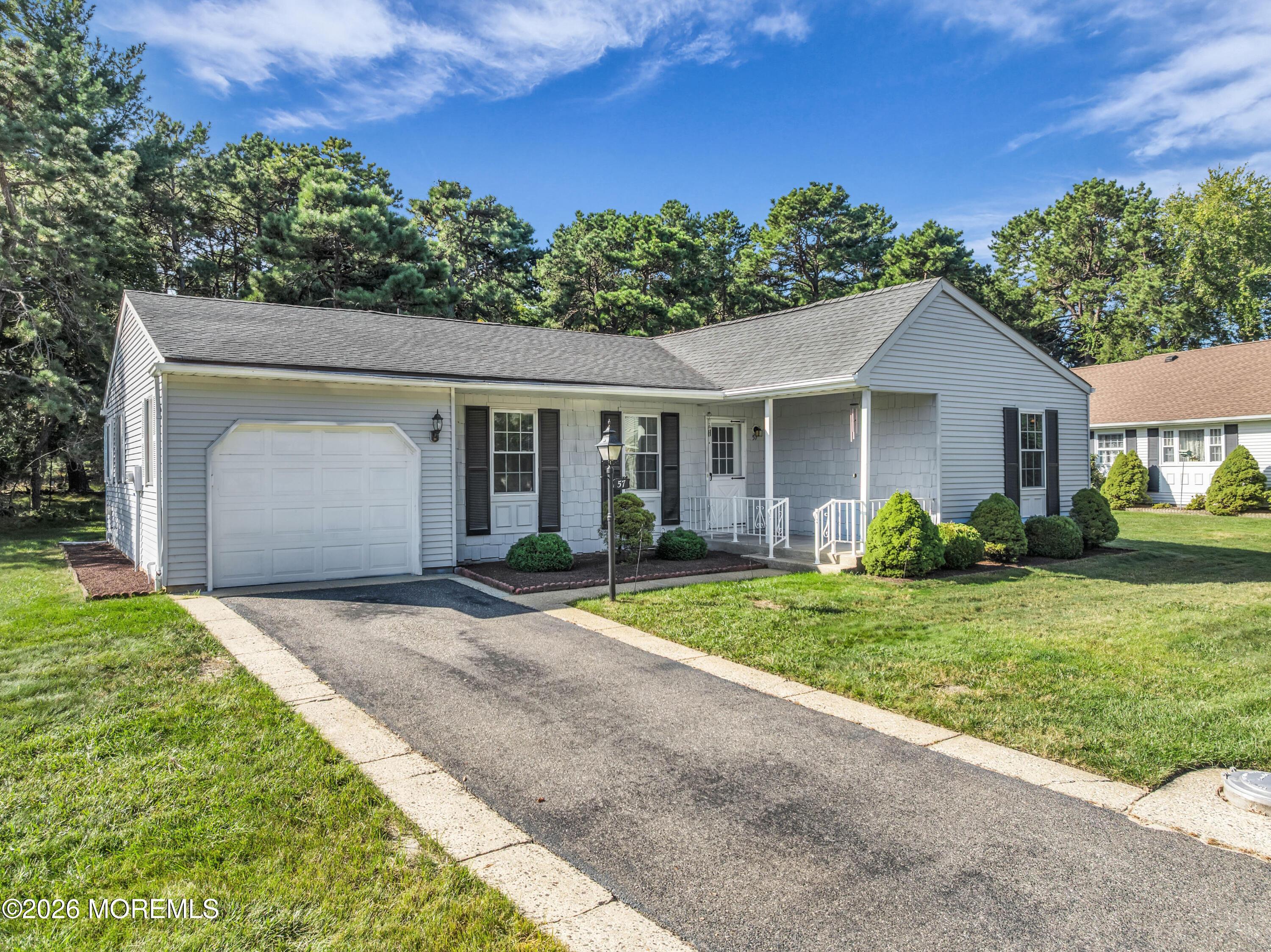 Penwood Dr, Whiting, NJ 08759