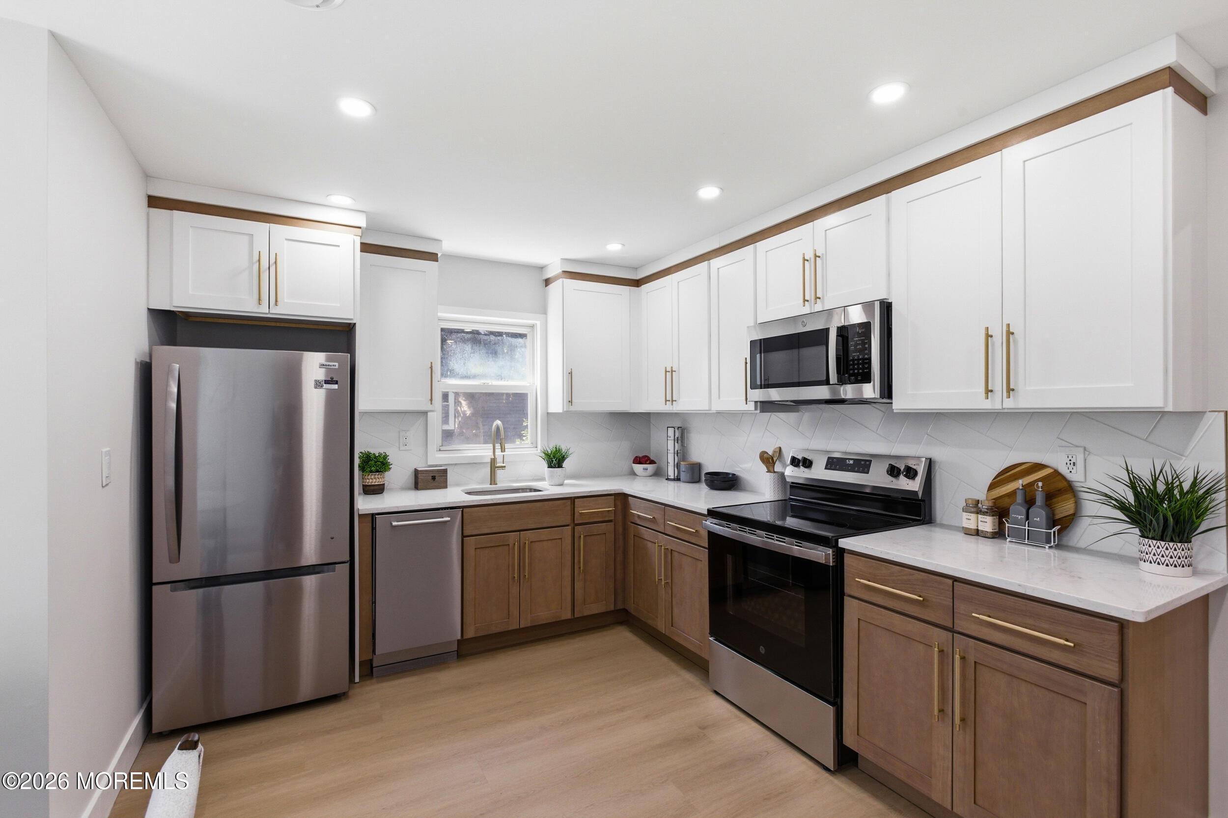 Leighton Ln, Manchester, NJ 08759