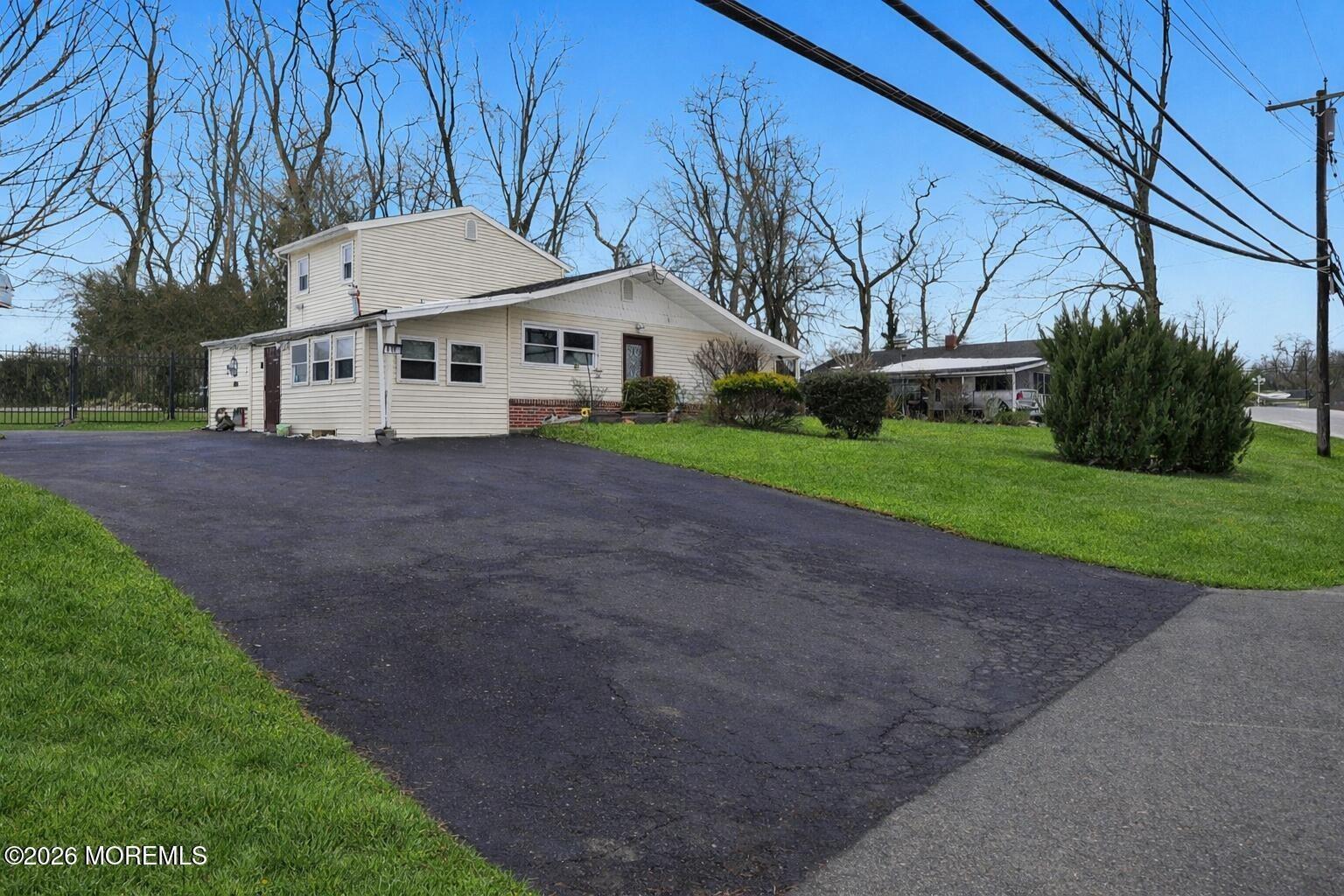Wayside Rd, Neptune, NJ 07753