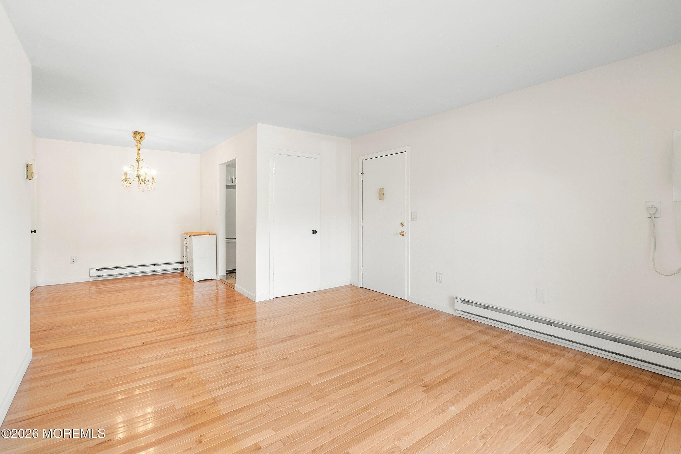 Cross Slope Ct, Manalapan, NJ 07726