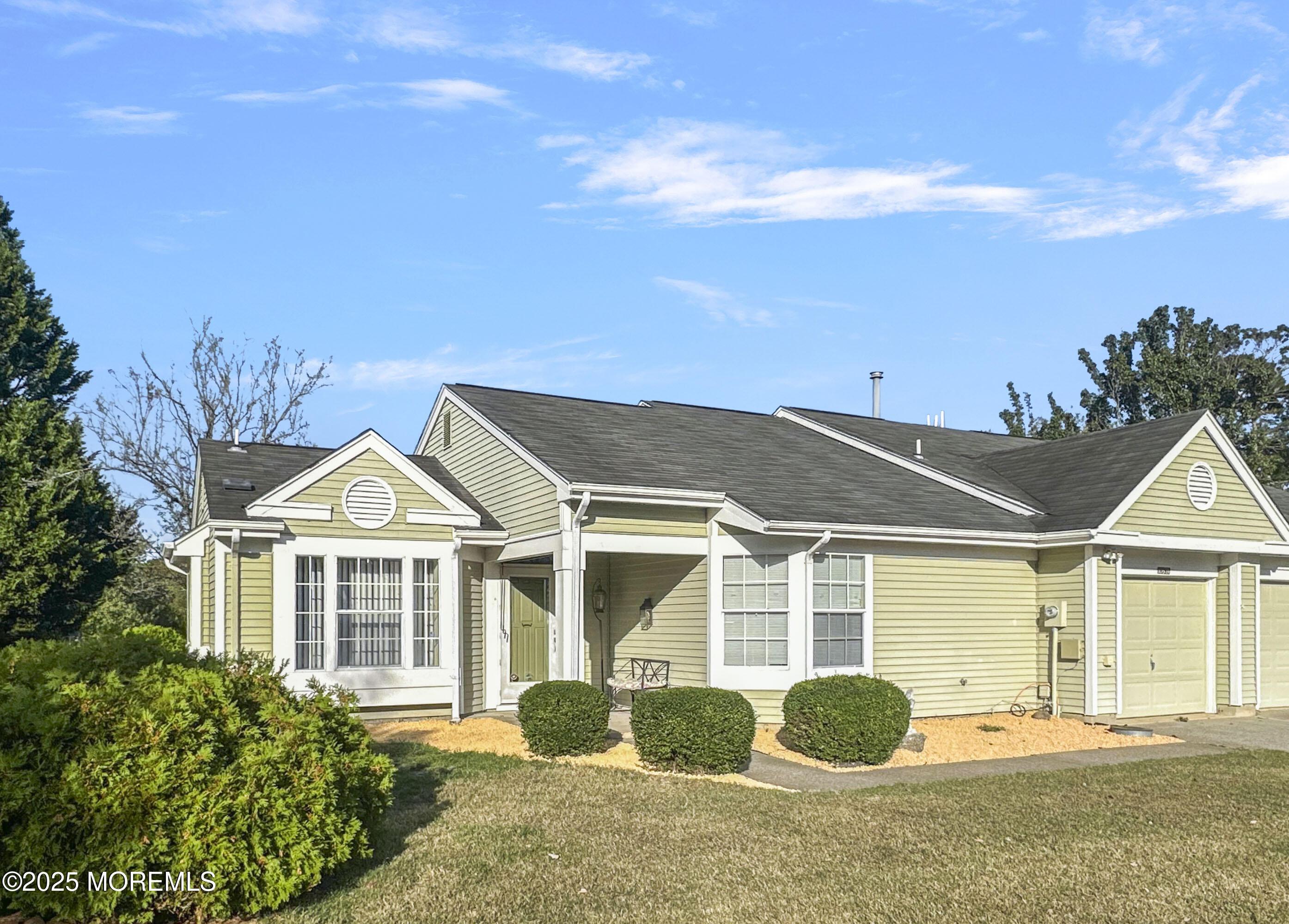 Buckingham Dr, Manchester, NJ 08759