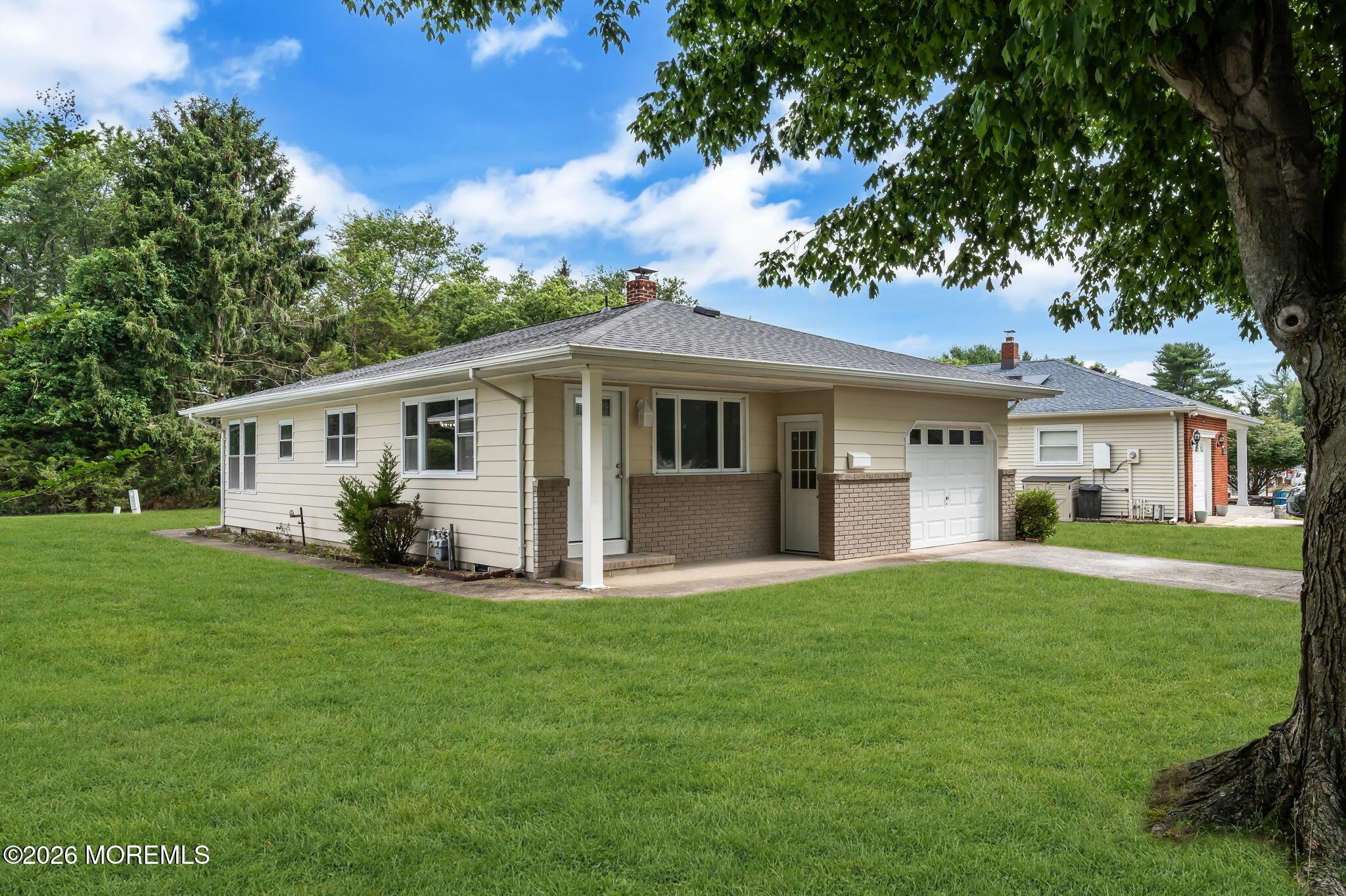 Fort De France Ave, Toms River, NJ 08757