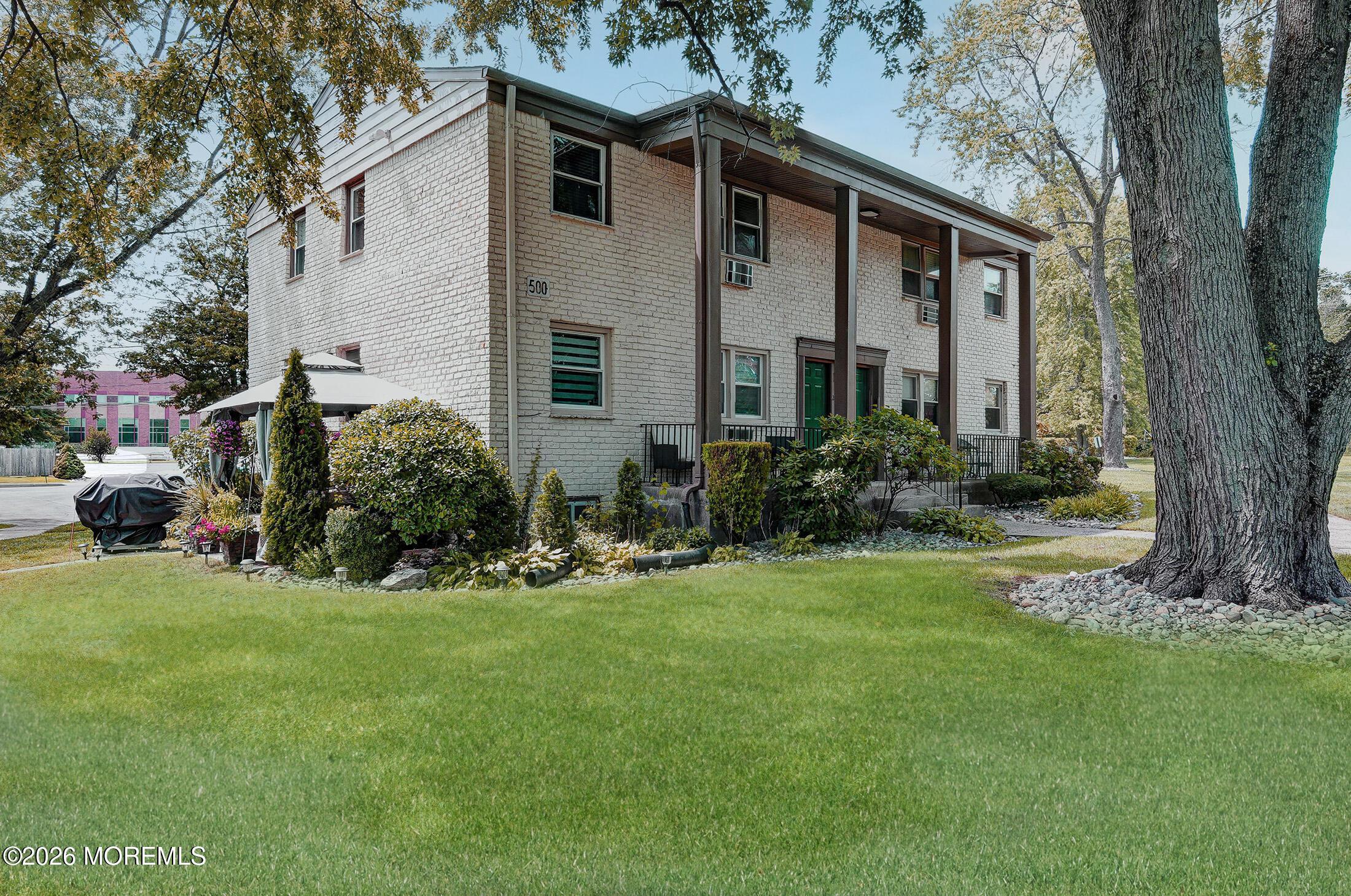 Cliffwood Ave, Matawan, NJ 07747