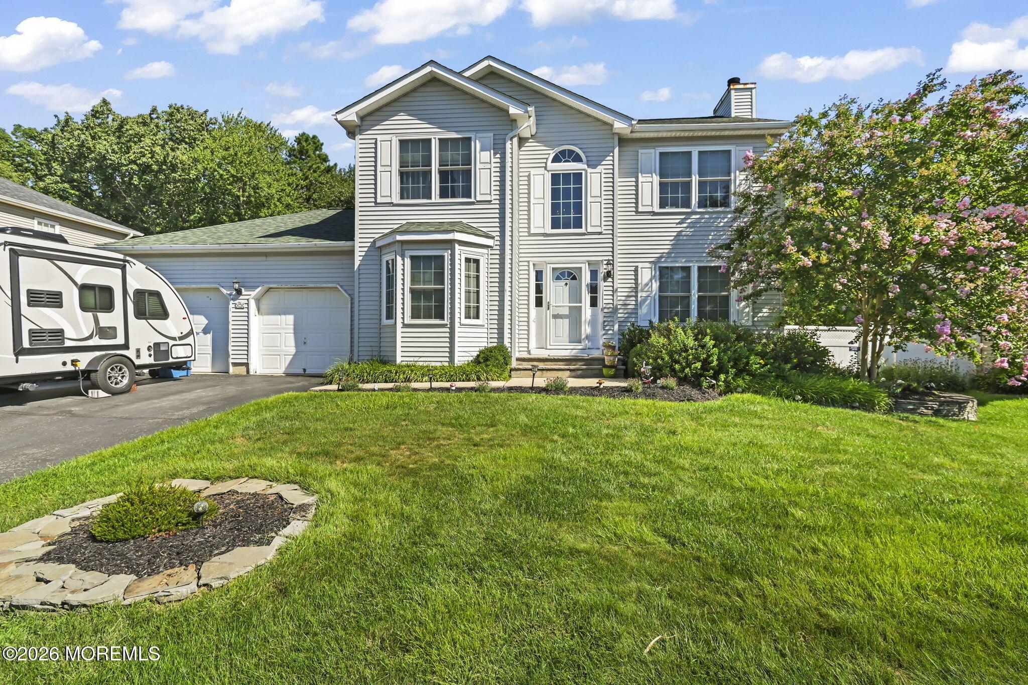 Diamond Ln, Howell, NJ 07731