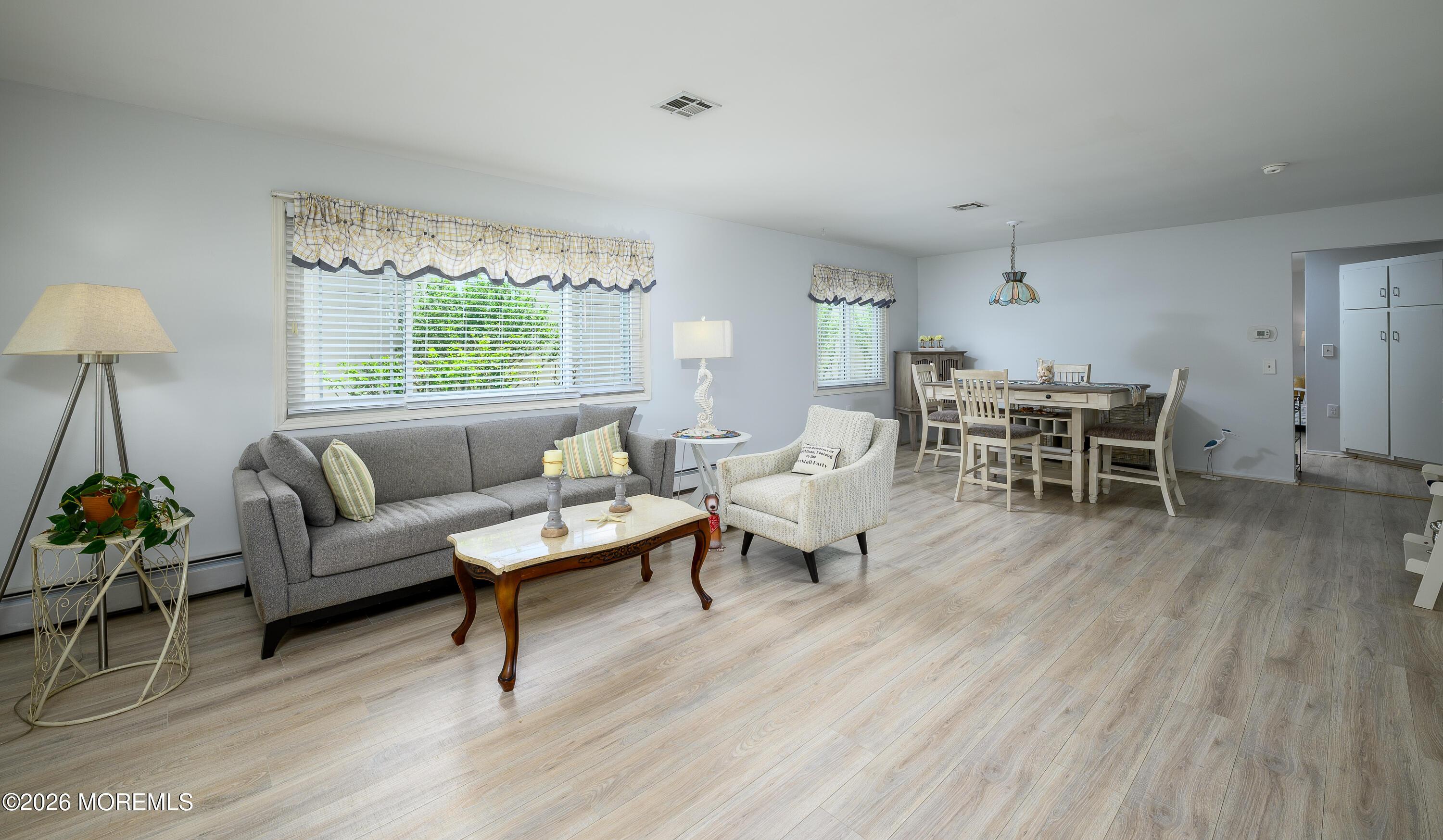 Chesterfield Ln, Toms River, NJ 08757