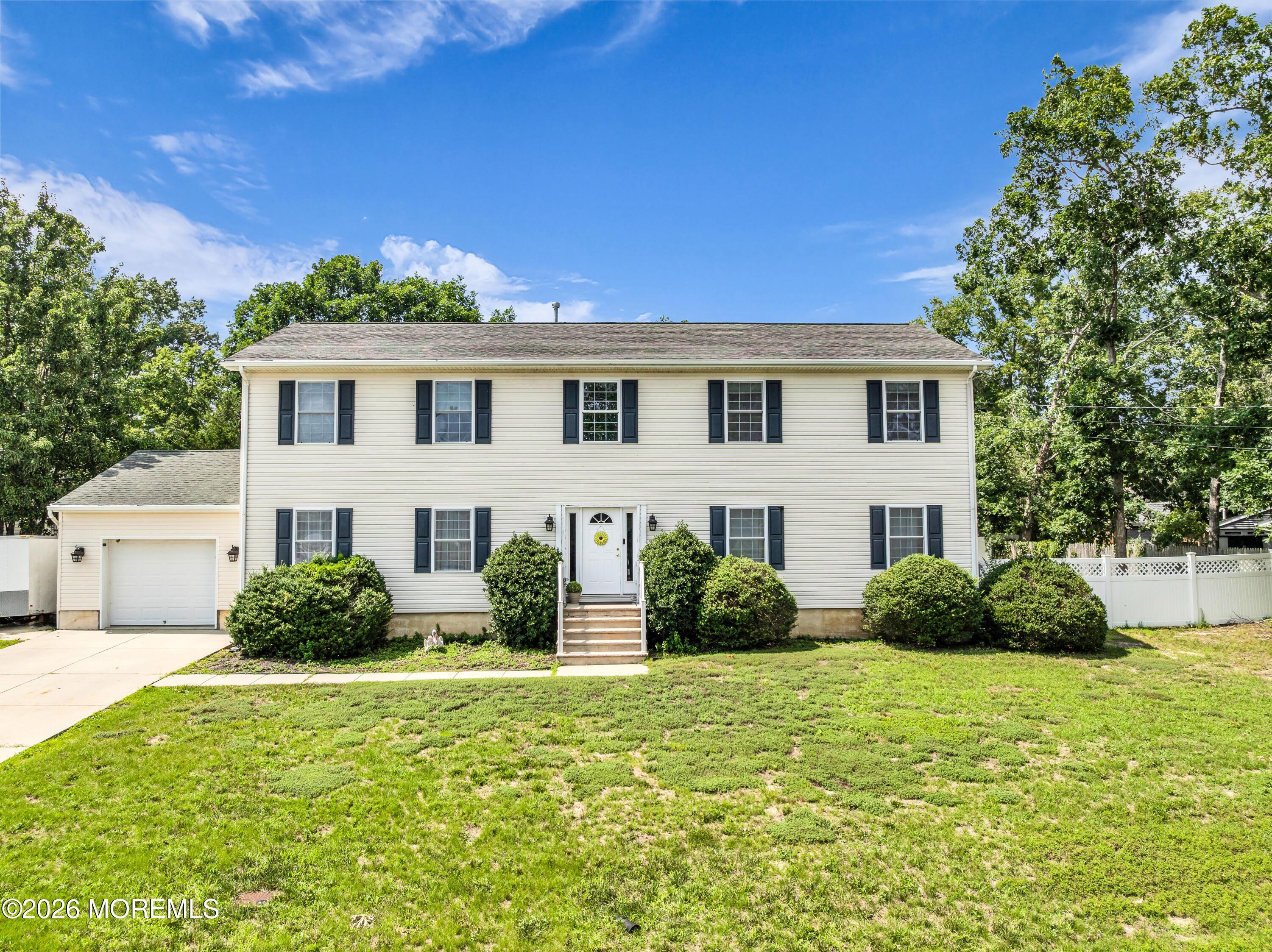 Buccaneer Ln, Manahawkin, NJ 08050