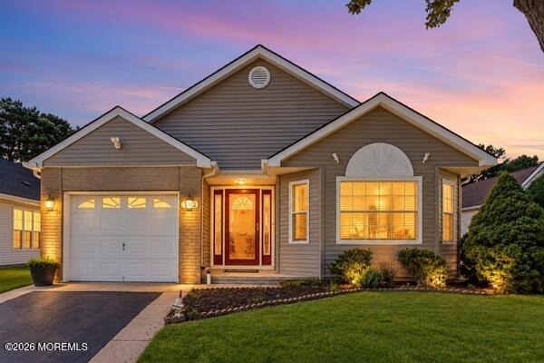 Canterbury Ln, Toms River, NJ 08757