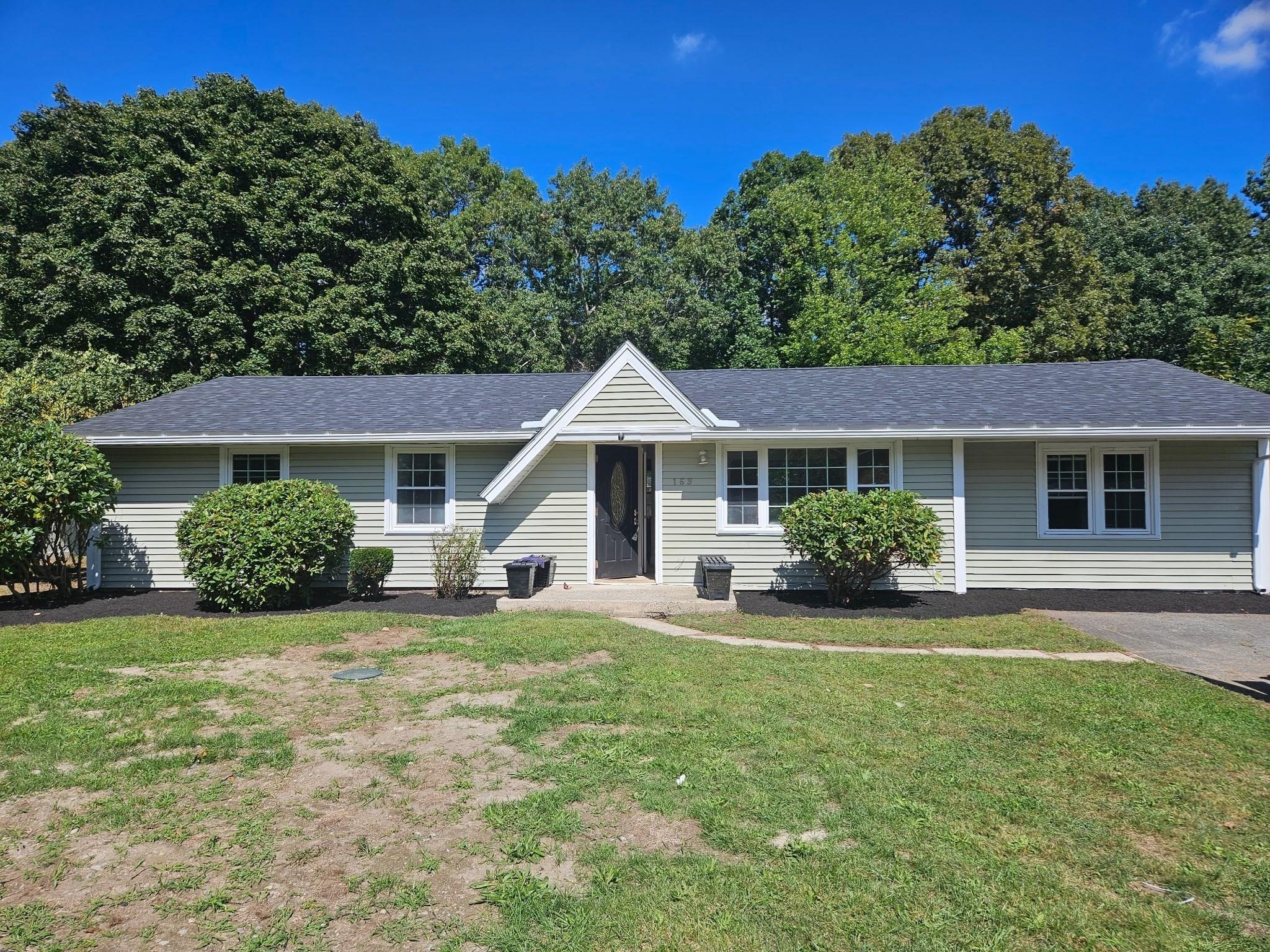 Powderhorn Dr, Taunton, MA 02780