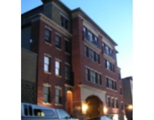 E 2nd St, South Boston, MA 02127