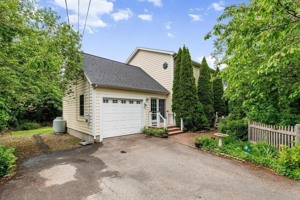 Pigeon Hill Ct, Rockport, MA 01966