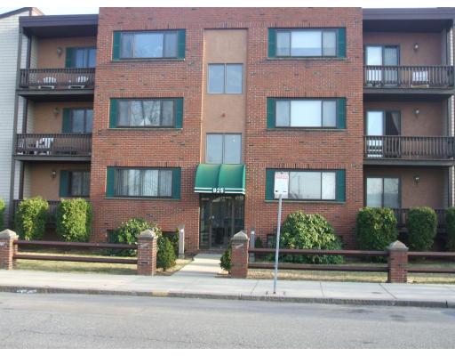 E 2nd St, South Boston, MA 02127
