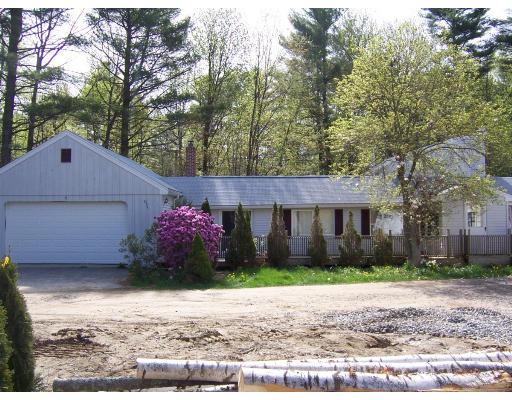 Cove Rd, East Kingston, NH 03827
