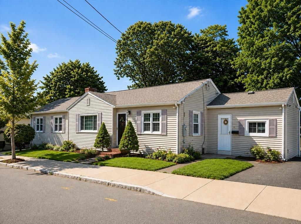 Lanark Rd, Malden, MA 02148