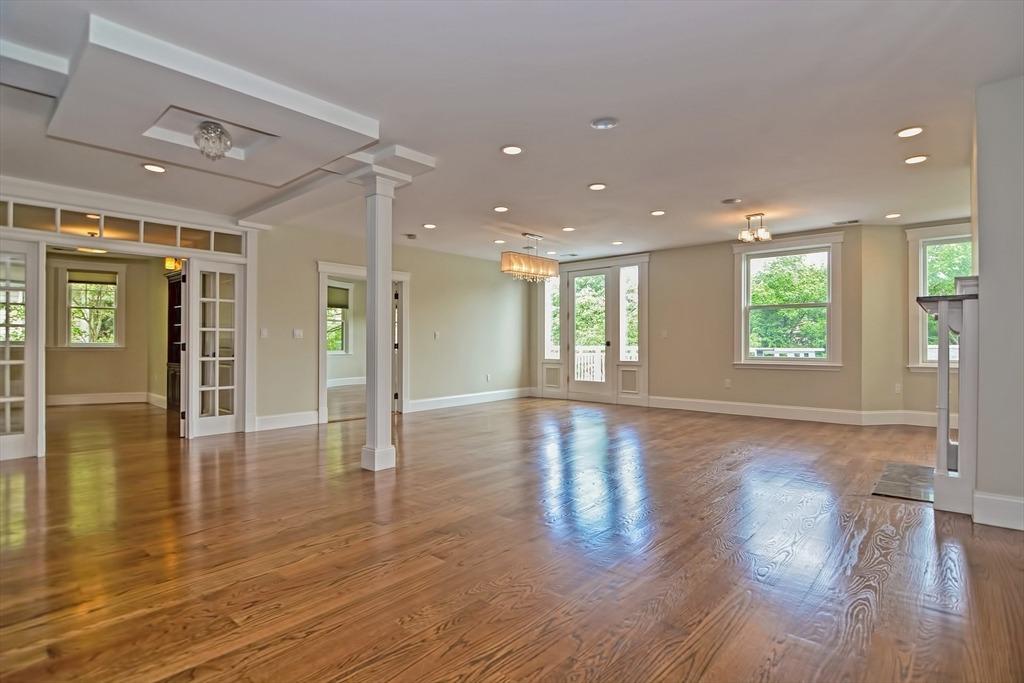 University Rd, Brookline, MA 02445