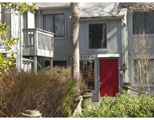 W Main St, Hyannis, MA 02601