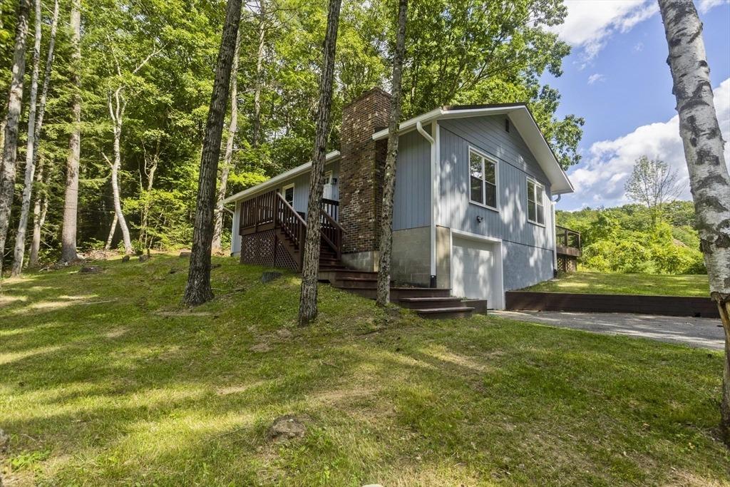 Leverett Rd, Shutesbury, MA 01072