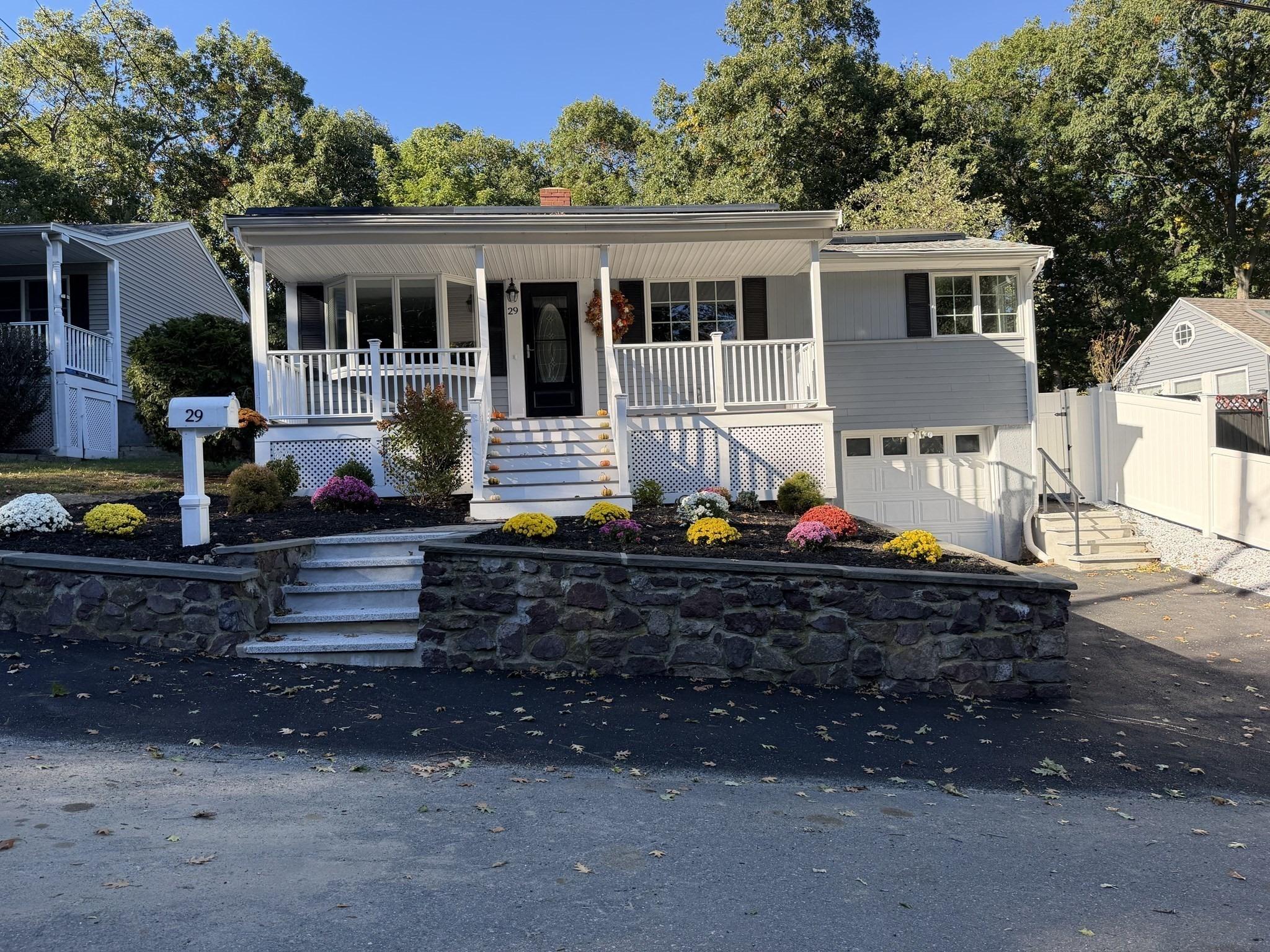 Sunnyside Rd, Lynn, MA 01905