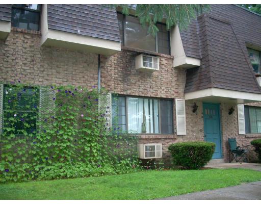 Russell Rd, Westfield, MA 01085