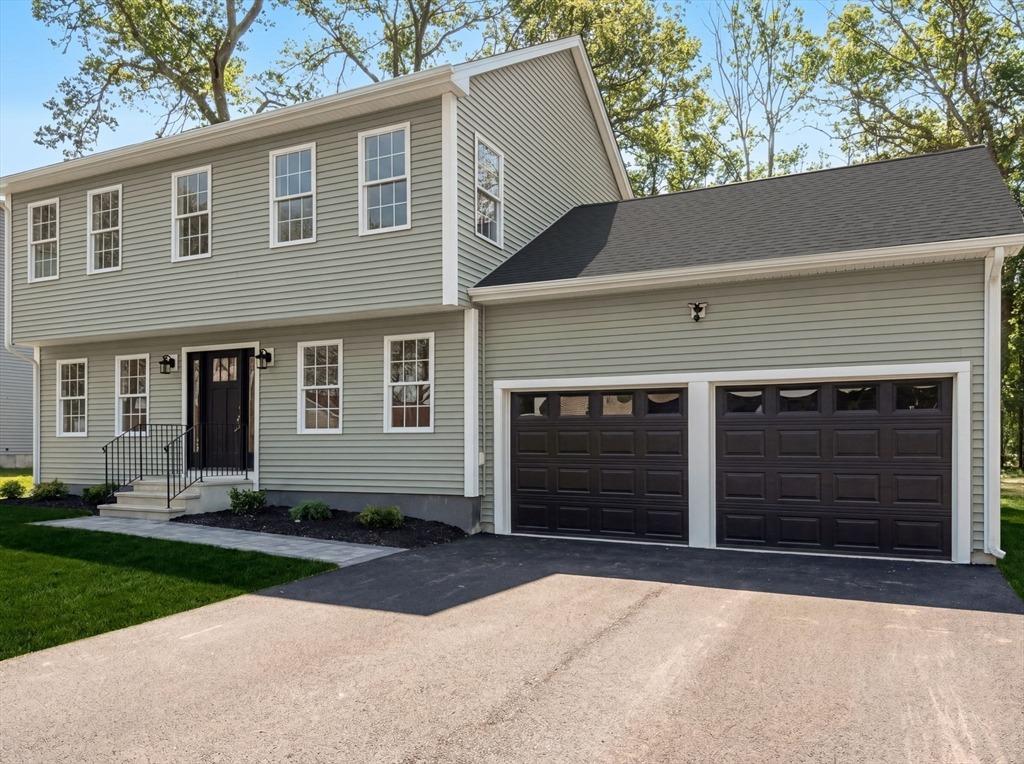 Colonial Rd, Webster, MA 01570
